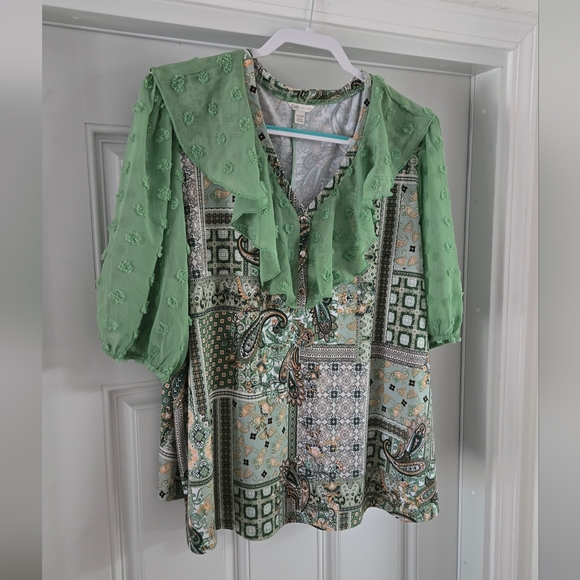 CATO Plus Size Blouse with Sheer Sleeves • Size 22-24 - Picture 12 of 12